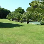 Вилла Vale Do Garrao
