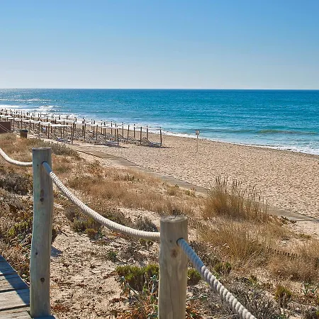 Villa Vale Do Garrao *