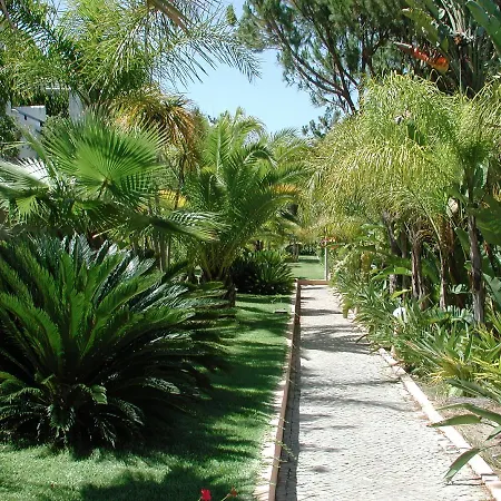 Villa Vale Do Garrao *