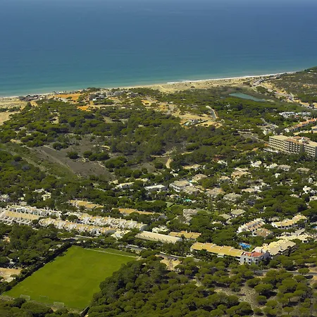 فيلة Vale Do Garrao *