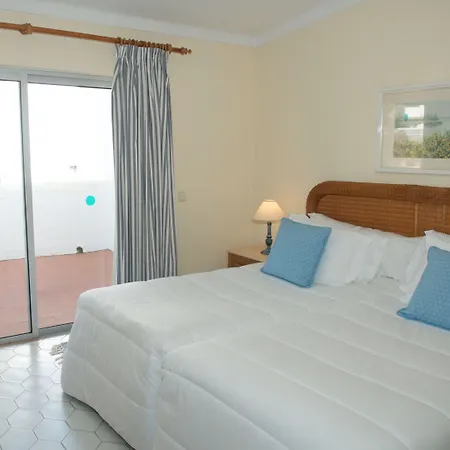 Vale Do Garrao فيلة