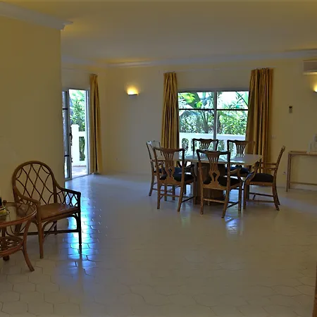 Vale Do Garrao * المانسيل