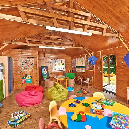 Vale Do Garrao فيلة المانسيل