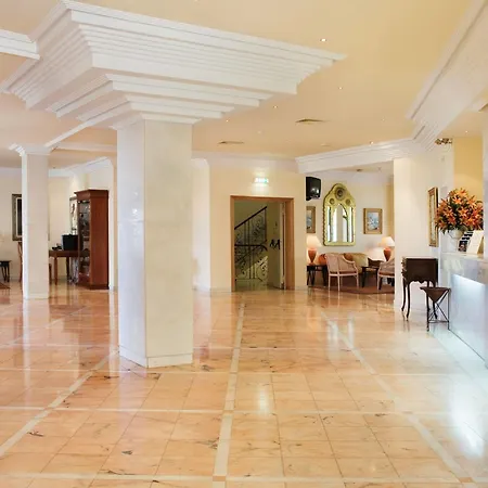 Vale Do Garrao فيلة المانسيل