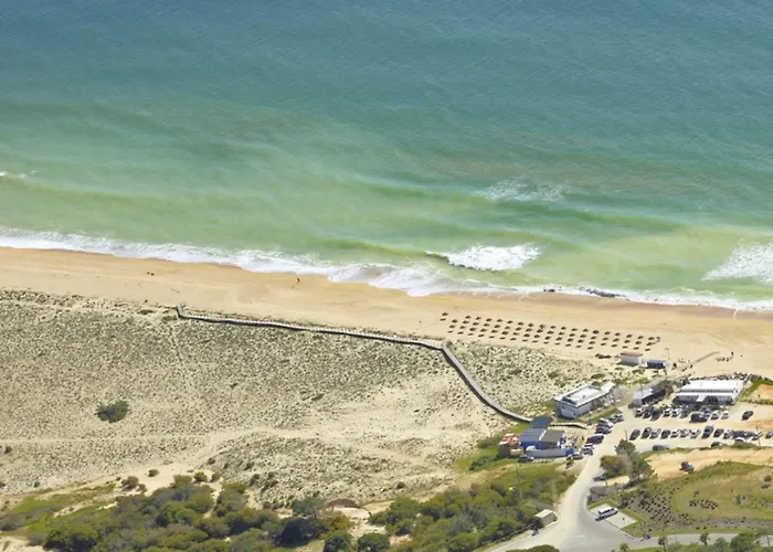 Vale Do Garrao ヴィラ アルマンシル