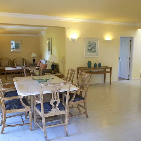 Villa Vale Do Garrao
